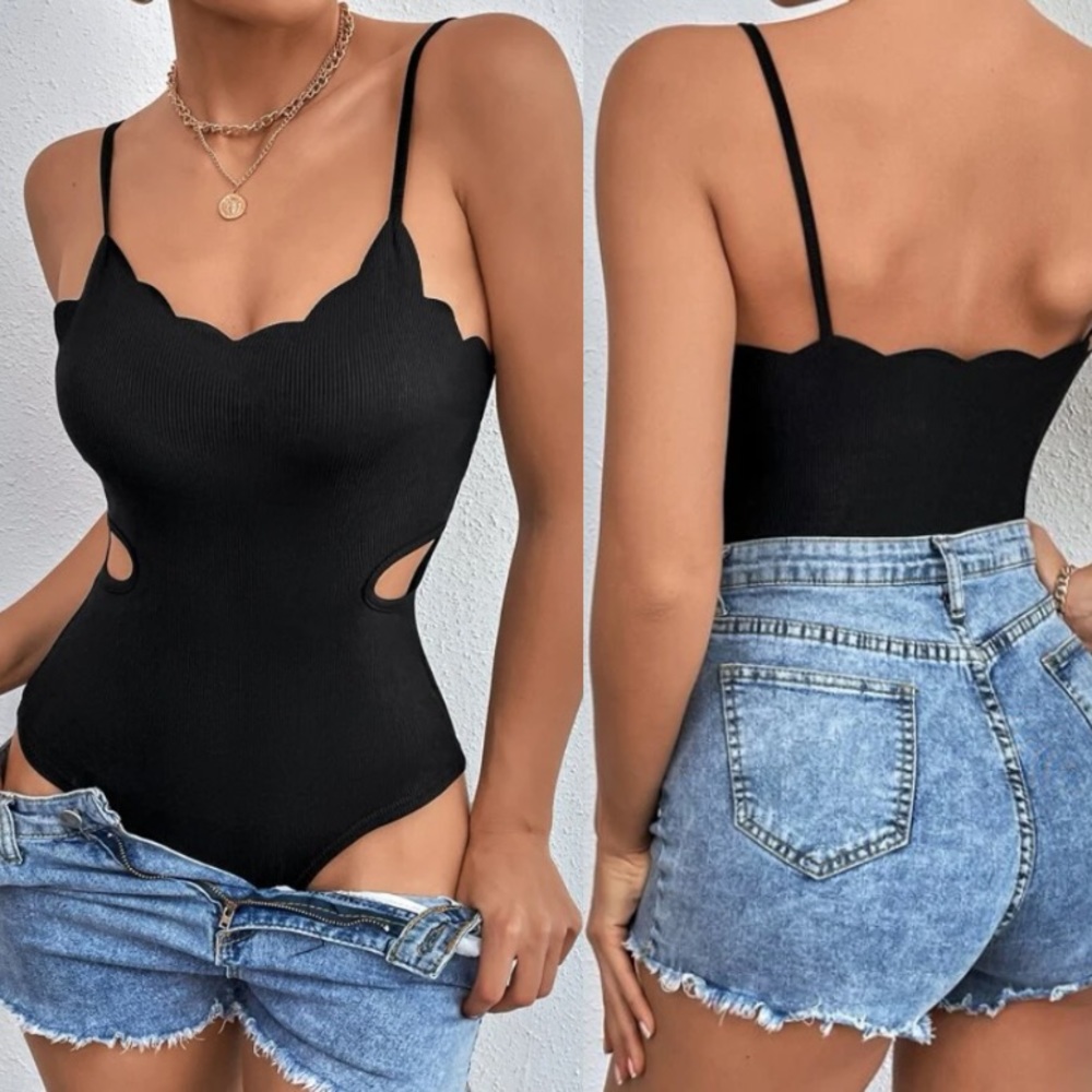 Boho scallop lace V neck low back cami bodysuit - Picture 4 of 5